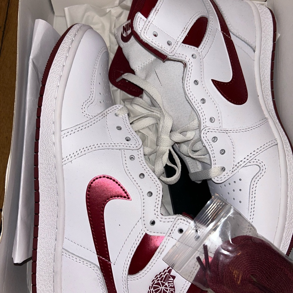 Nike White and Maroon High-Tops NEW W/ BOX
Never worn